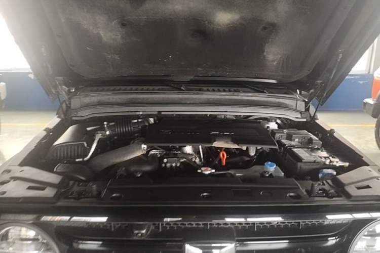 Used Tank 300 2025 2.4T Diesel Version Engine Bay