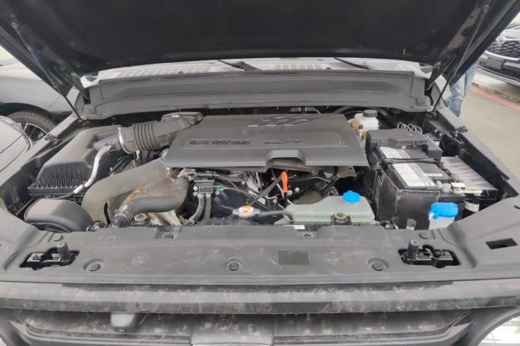 Used Tank 300 2025 2.4T Diesel Version Engine Bay