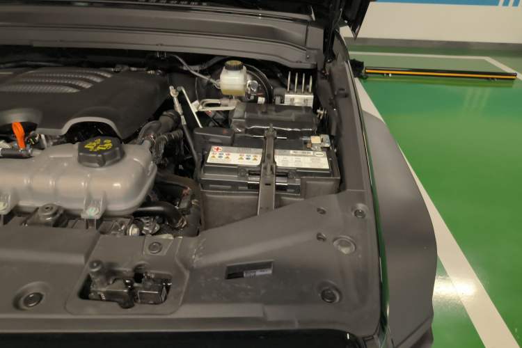 Used Tank 300 2025 2.0T Conqueror Engine Bay Left