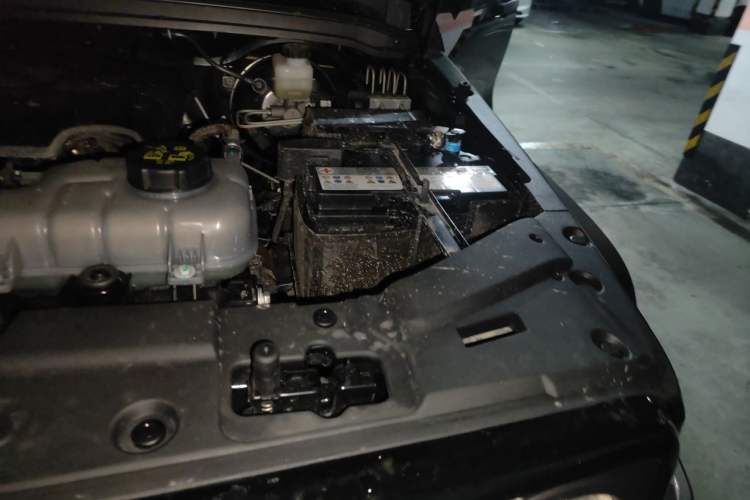 Used Tank 300 2025 2.0T Conqueror Engine Bay Left