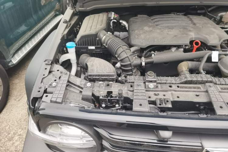 Used Tank 300 2025 2.0T Conqueror Engine Bay Right