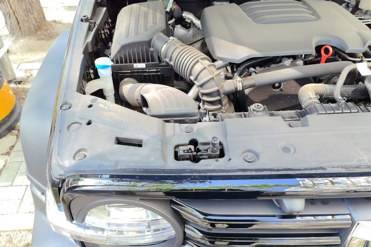 Used Tank 300 2025 2.0T Conqueror Engine Bay Right
