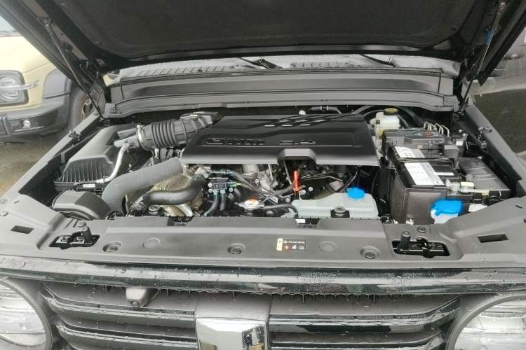 Used Tank 300 2025 2.4T Diesel Version Engine Bay