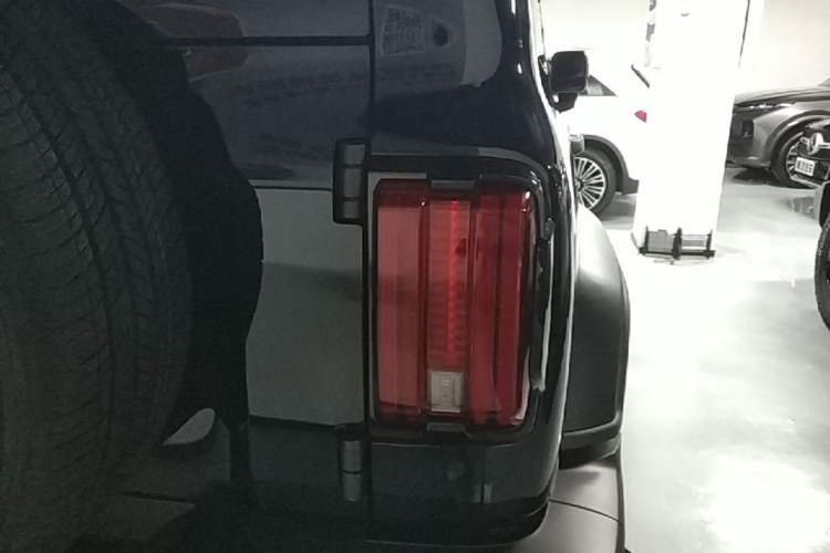 Used Tank 300 2025 2.0T Challenger Exterior 3