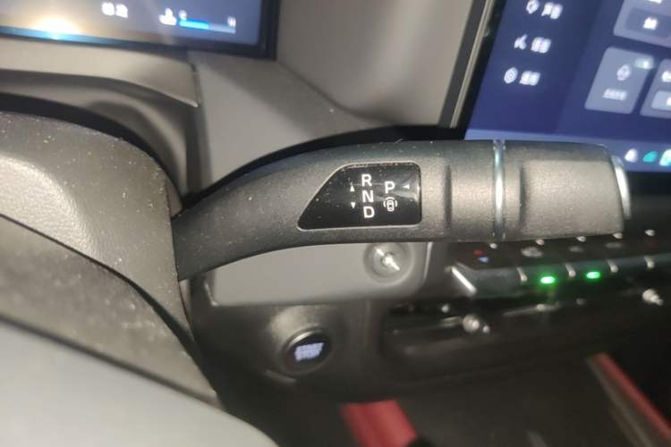 Used Tank 300 2025 2.0T Conqueror Gear Lever