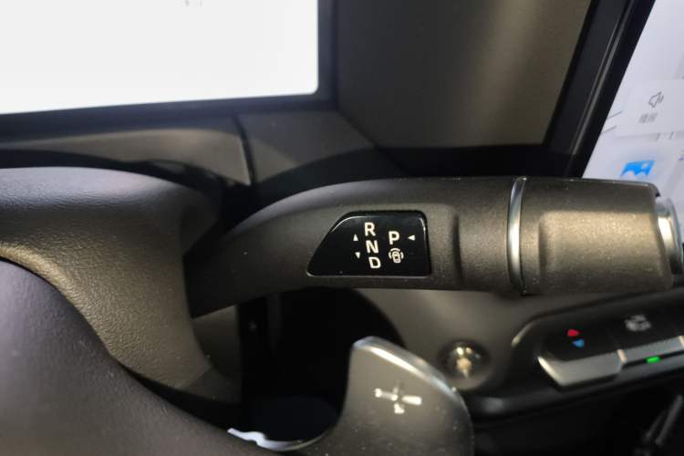 Used Tank 300 2025 2.0T Challenger Gear Lever