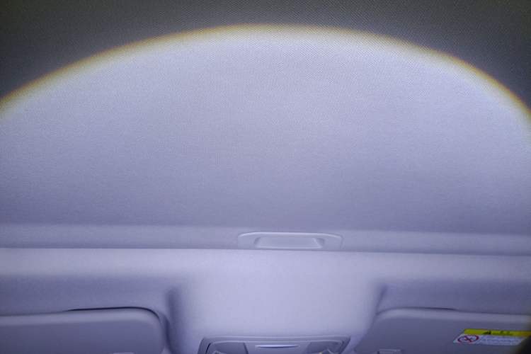Used Tank 300 2025 2.0T Challenger Headliner