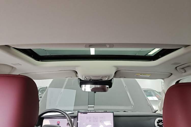 Used Tank 300 2025 2.0T Conqueror Headliner