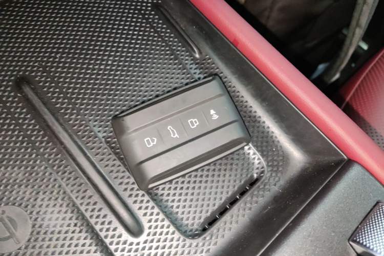 Used Tank 300 2025 2.4T Diesel Version Interior 1