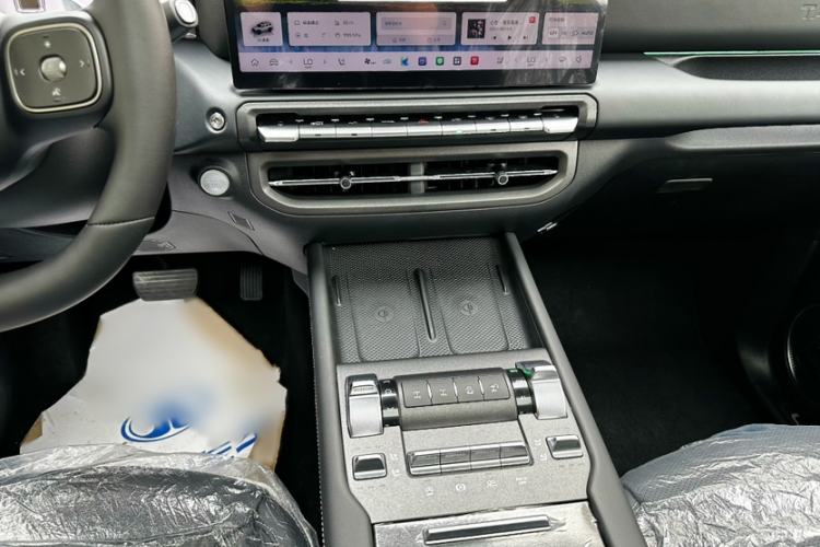 Used Tank 300 2025 2.0T Conqueror Interior 1
