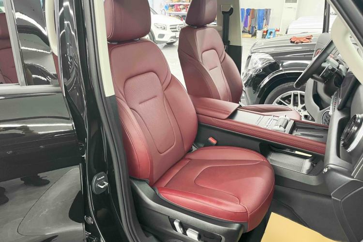 Used Tank 300 2025 2.0T Challenger Interior 11