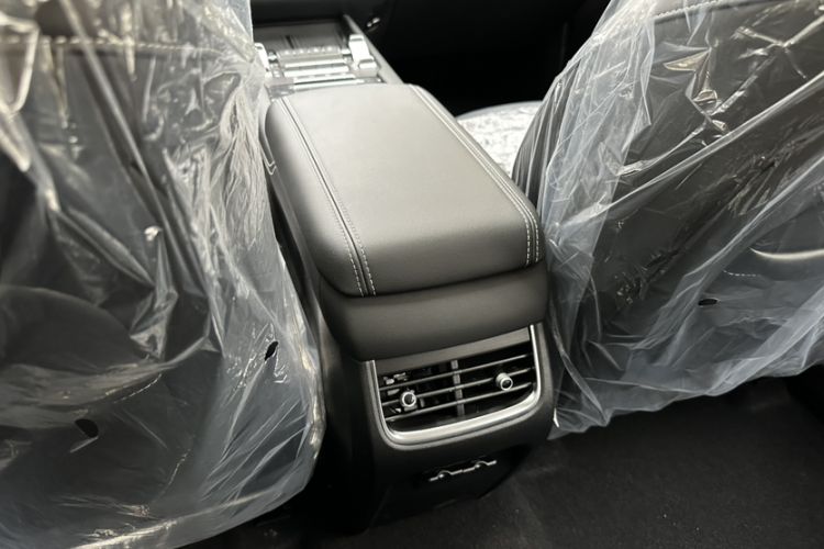 Used Tank 300 2025 2.0T Conqueror Interior 2