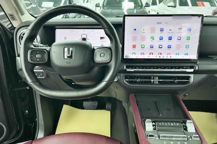 Used Tank 300 2025 2.0T Challenger Interior 2