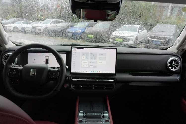 Used Tank 300 2025 2.4T Diesel Version Interior 2
