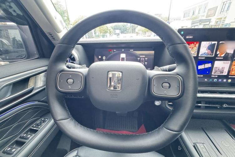 Used Tank 300 2025 2.4T Diesel Version Interior 3