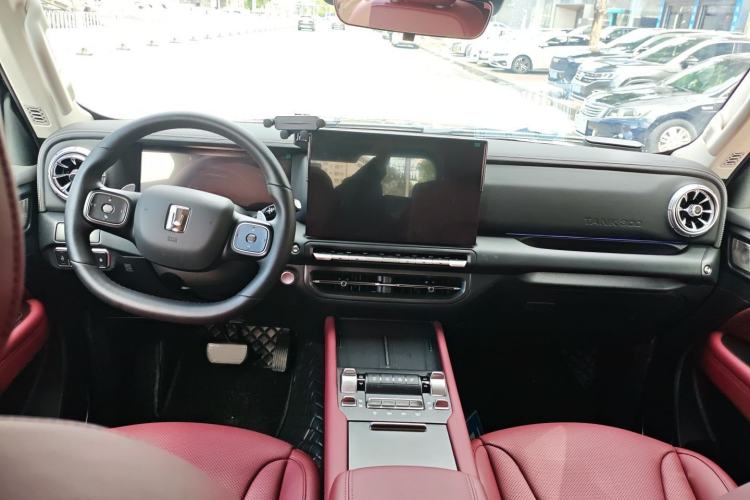 Used Tank 300 2025 2.0T Conqueror Interior 4