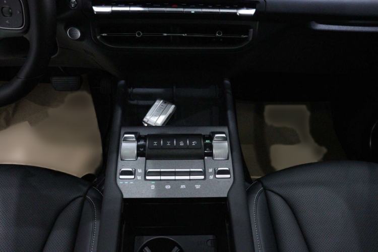 Used Tank 300 2025 2.0T Conqueror Interior 6