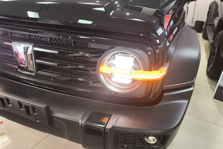 Used Tank 300 2025 2.4T Diesel Version Left Front Headlight