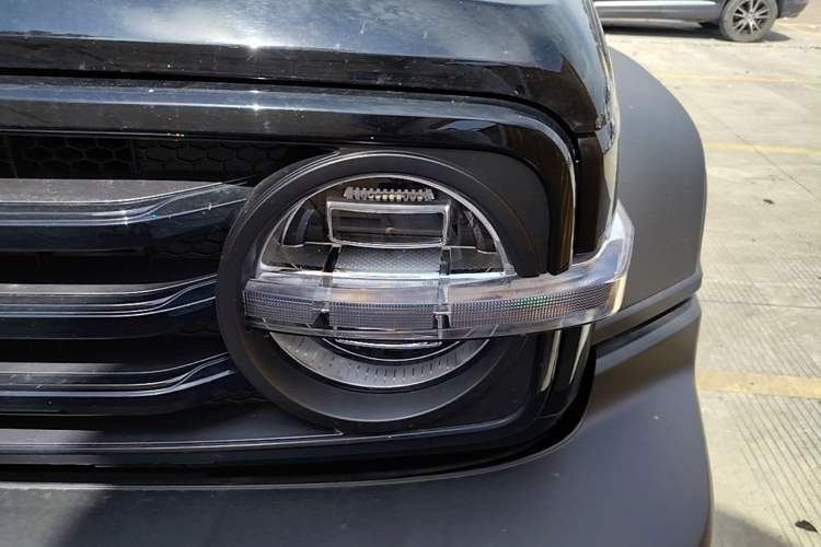 Used Tank 300 2025 2.0T Conqueror Left Front Headlight