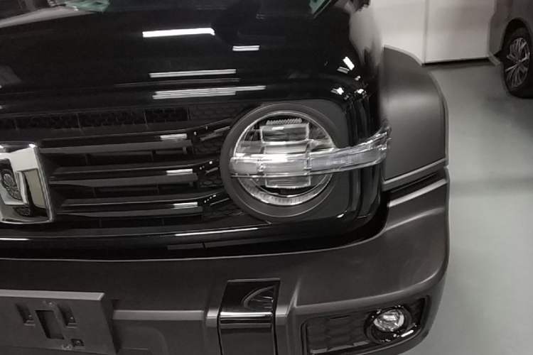 Used Tank 300 2025 2.0T Challenger Left Front Headlight