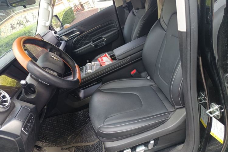 Used Tank 300 2025 2.0T Conqueror Left Front Seat