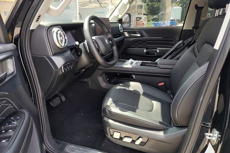 Used Tank 300 2025 2.0T Conqueror Left Front Seat