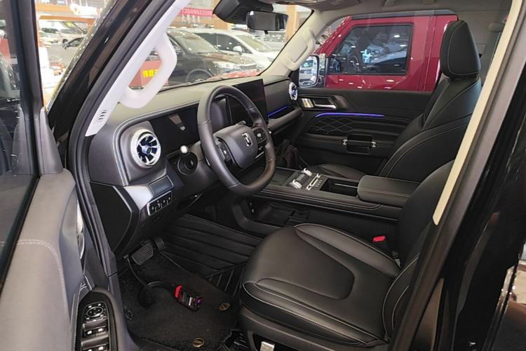 Used Tank 300 2025 2.0T Conqueror Left Front Seat