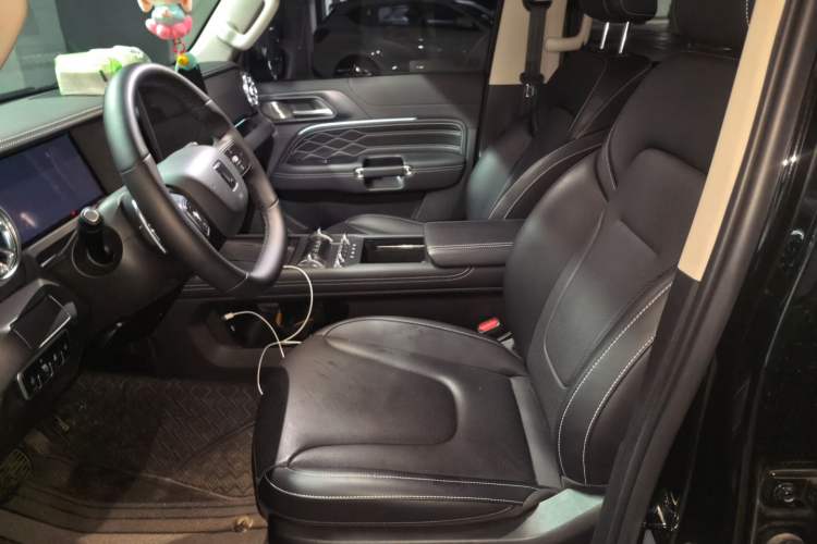 Used Tank 300 2025 2.0T Conqueror Left Front Seat