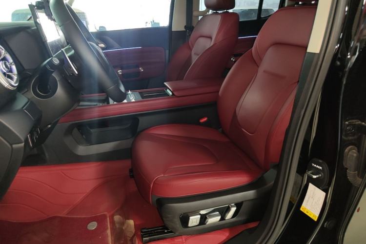 Used Tank 300 2025 2.0T Conqueror Left Front Seat