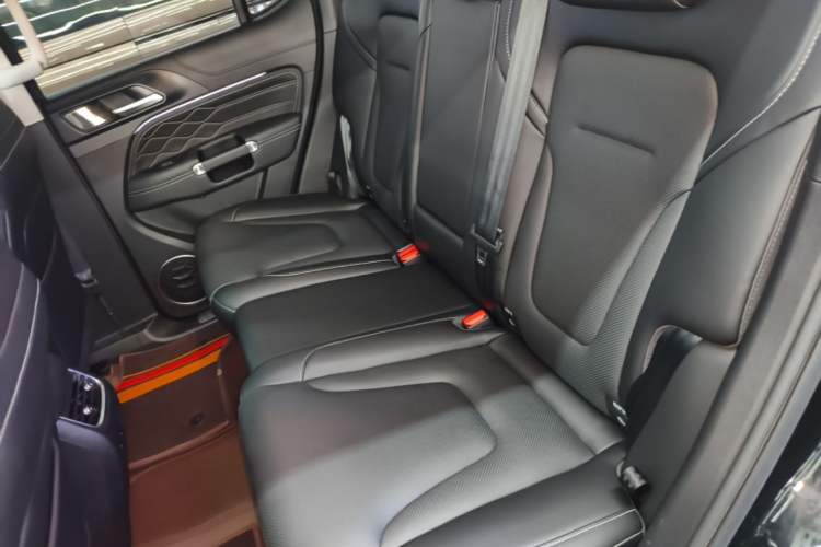 Used Tank 300 2025 2.0T Conqueror Left Rear Seat