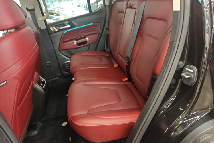 Used Tank 300 2025 2.0T Conqueror Left Rear Seat