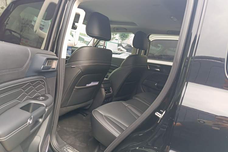 Used Tank 300 2025 2.4T Diesel Version Left Rear Seat