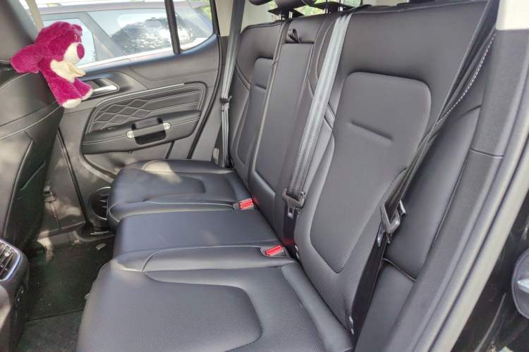 Used Tank 300 2025 2.0T Challenger Left Rear Seat