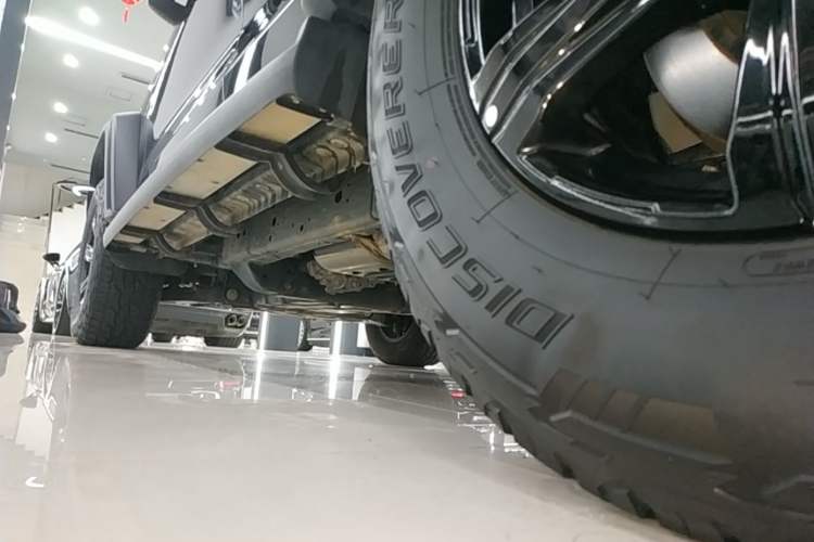 Used Tank 300 2025 2.0T Conqueror Left Side Sill
