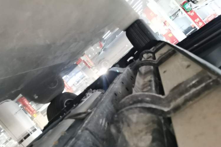 Used Tank 300 2025 2.0T Conqueror Left Side Sill