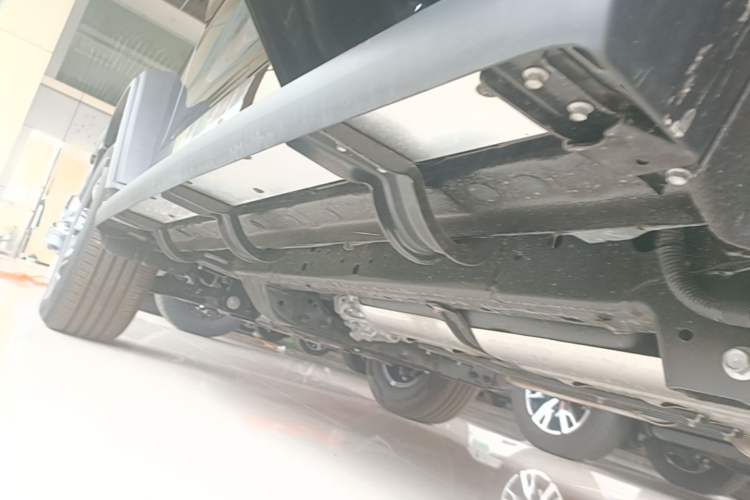 Used Tank 300 2025 2.0T Conqueror Left Side Sill