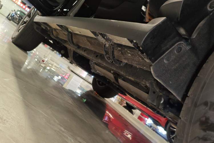 Used Tank 300 2025 2.0T Conqueror Left Side Sill