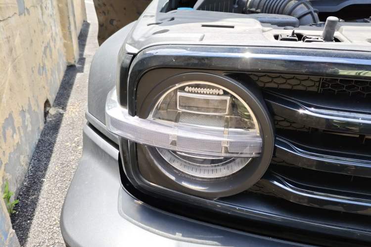 Used Tank 300 2025 2.0T Conqueror Right Front Headlight