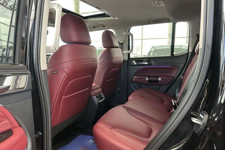 Used Tank 300 2025 2.0T Conqueror Right Front Seat