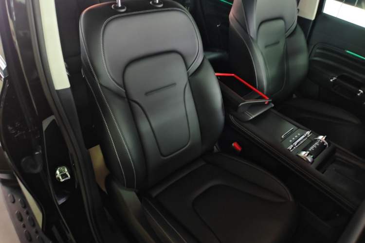 Used Tank 300 2025 2.0T Conqueror Right Front Seat
