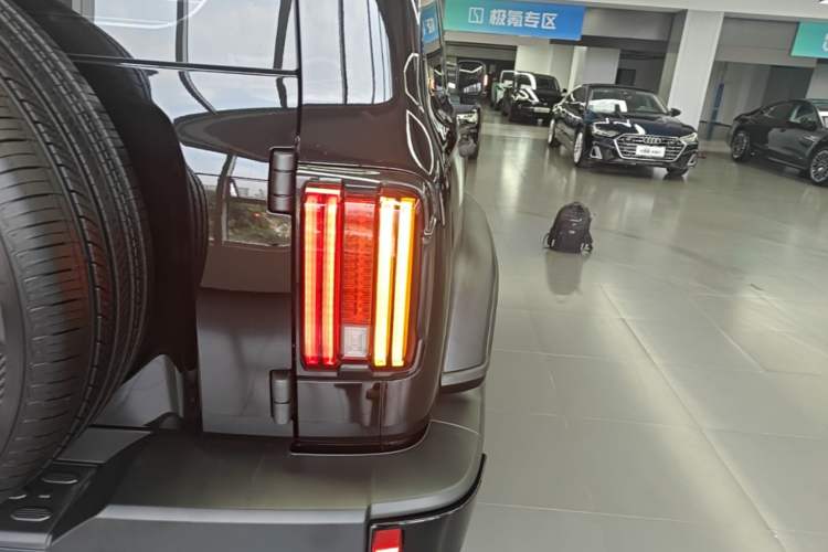 Used Tank 300 2025 2.0T Conqueror Right Rear Taillight