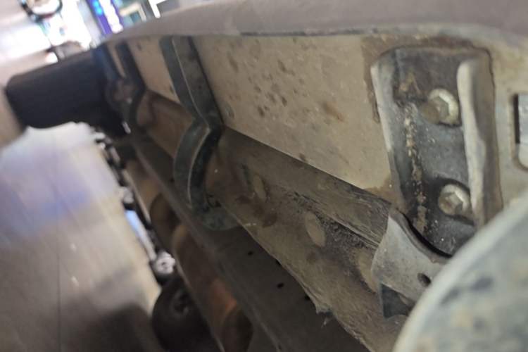 Used Tank 300 2025 2.0T Conqueror Right Side Sill