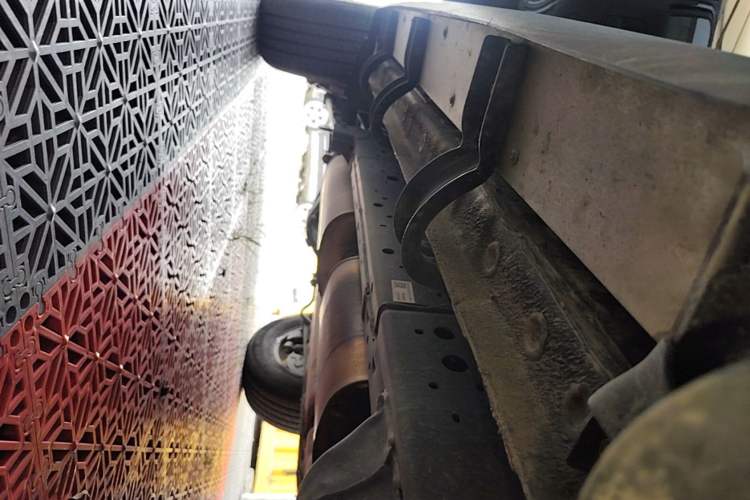 Used Tank 300 2025 2.0T Conqueror Right Side Sill