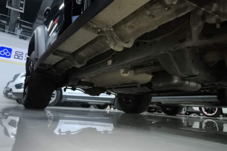 Used Tank 300 2025 2.4T Diesel Version Right Side Sill