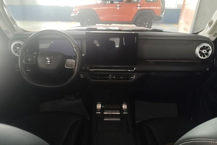 Used Tank 300 2025 2.4T Diesel Version Steering Wheel