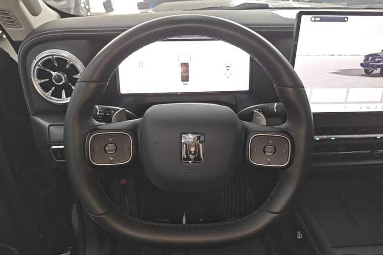 Used Tank 300 2025 2.4T Diesel Version Steering Wheel