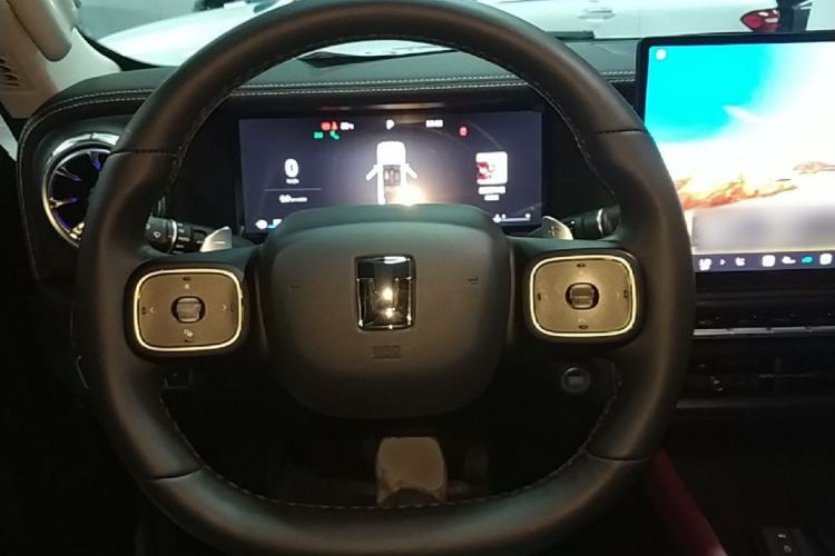 Used Tank 300 2025 2.0T Challenger Steering Wheel