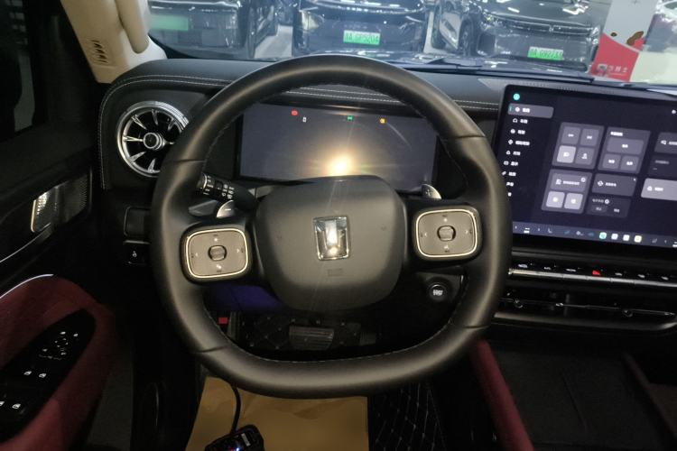 Used Tank 300 2025 2.4T Diesel Version Steering Wheel