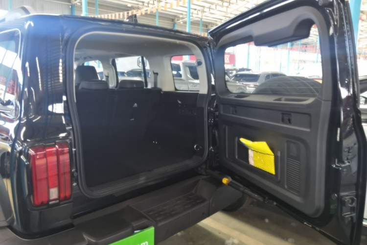 Used Tank 300 2025 2.0T Conqueror Trunk