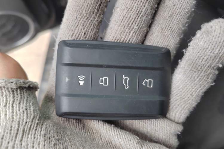Used Tank 300 2025 2.0T Challenger Vehicle Key